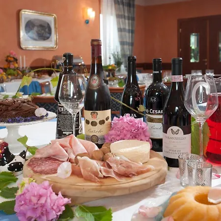 Отель Wine Munin